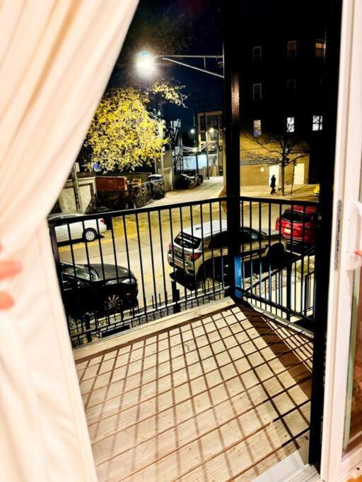 Apartment Chic Safari Haven - 2 Bd\2 Ba - Sleeps 8 Chicago