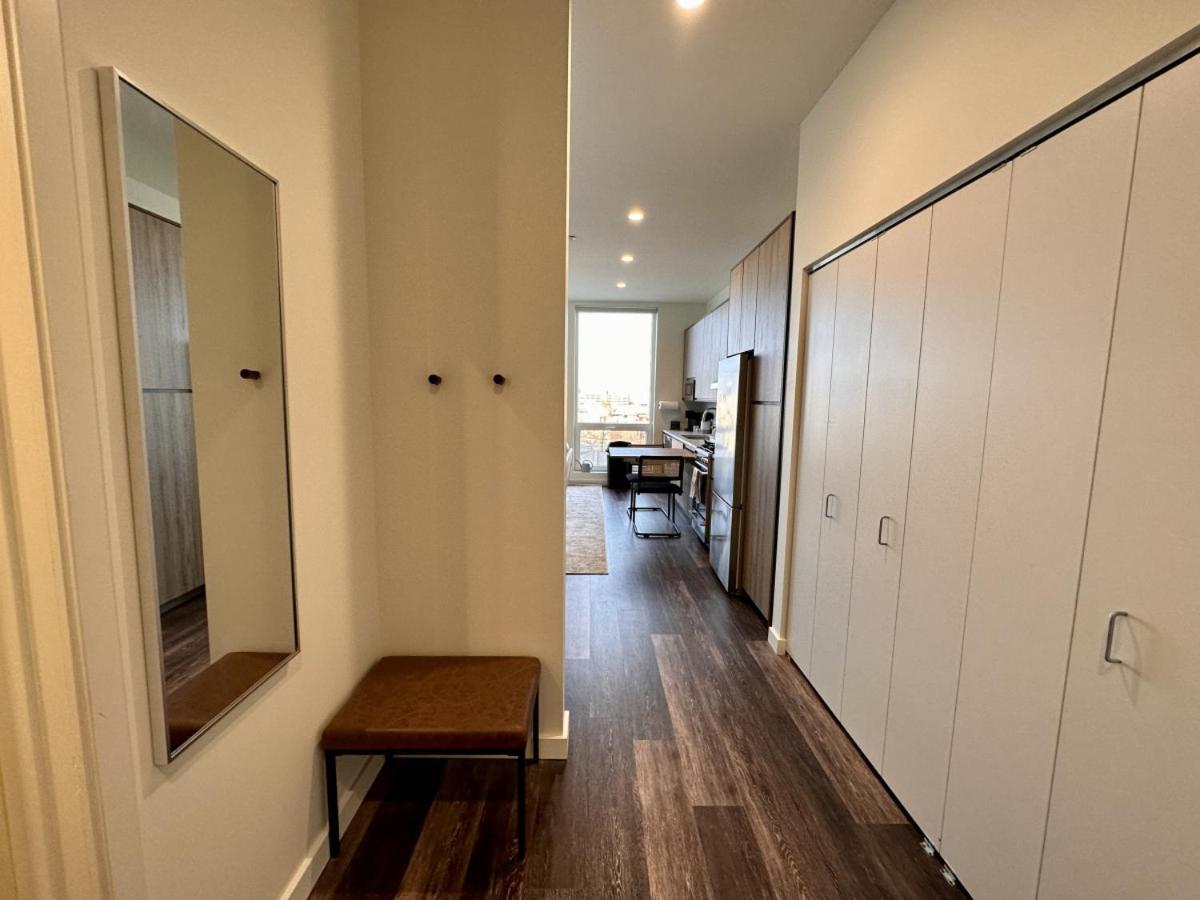 Flexhome River West Luxury N3 With Gym And Rooftop Apartment Chicago
