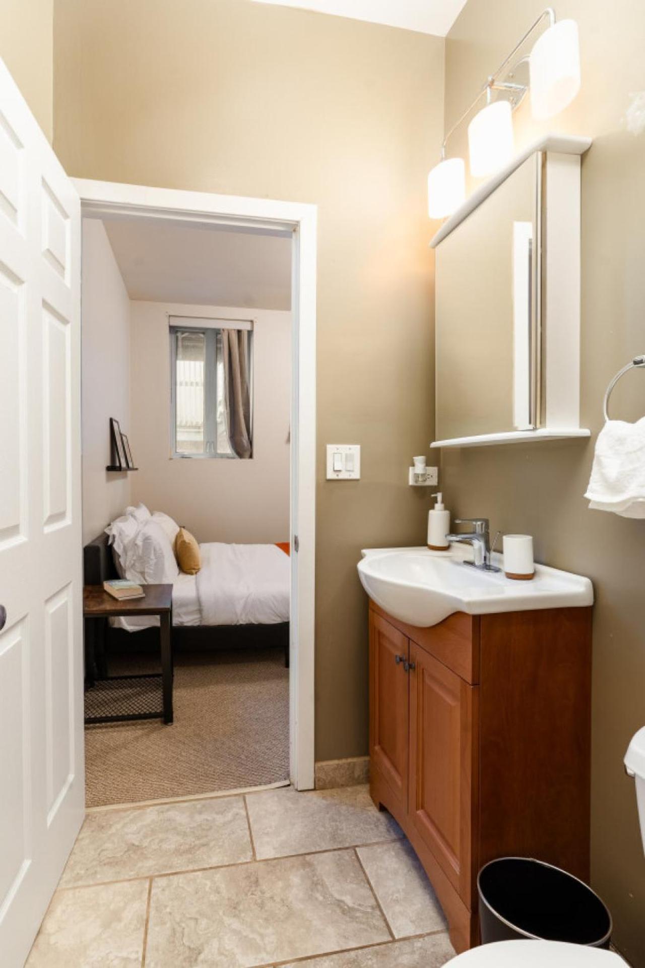 Apartment Wicker Park 2Br Apt Near Milwaukee Ave *