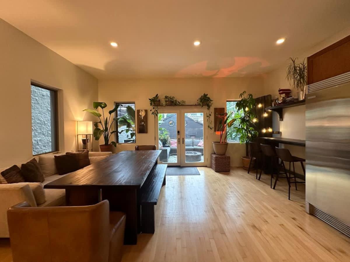 Designer Smart Holiday home Chicago