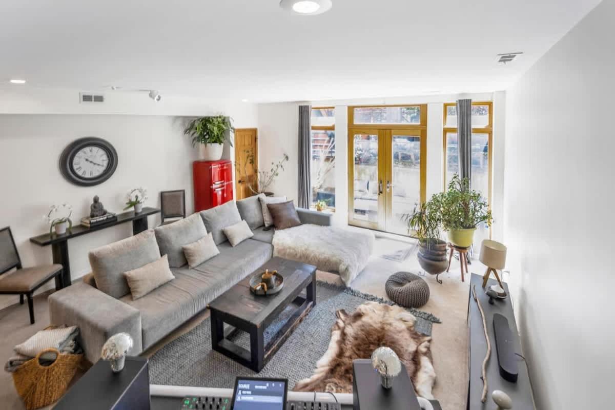 Designer Smart Holiday home Chicago