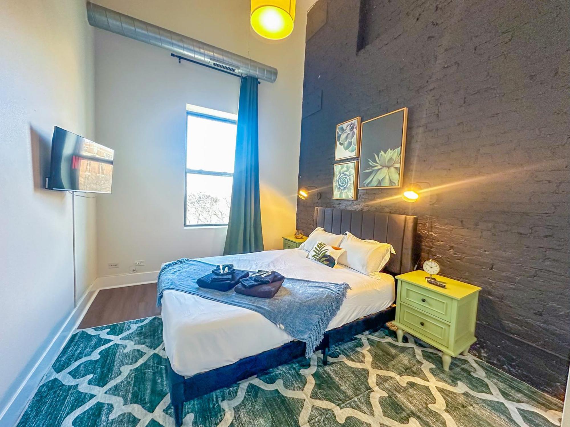 Cozy 3br Modern With Optional Parking Near Mccormick Place, Museum Campus And Soldier Field Apartment