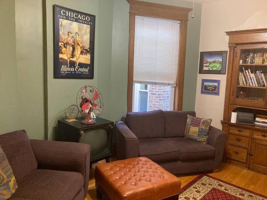 Bed & Breakfast Large With King Bed In The Lakeview - 3a Chicago