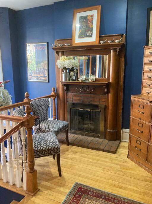 Large With King Bed In The Lakeview - 3a Bed & Breakfast