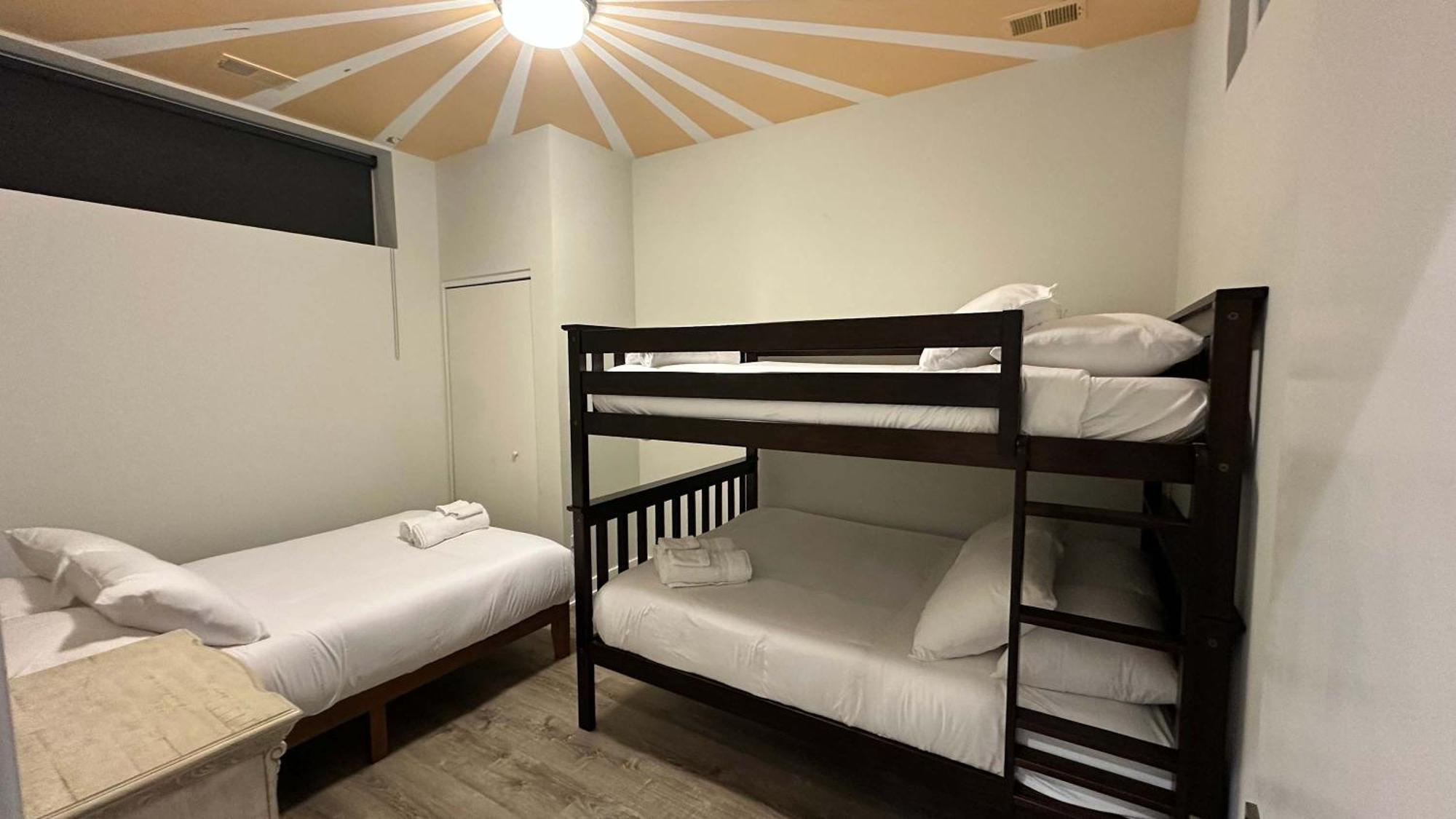 New Built Sleeps 8 Apartamento *