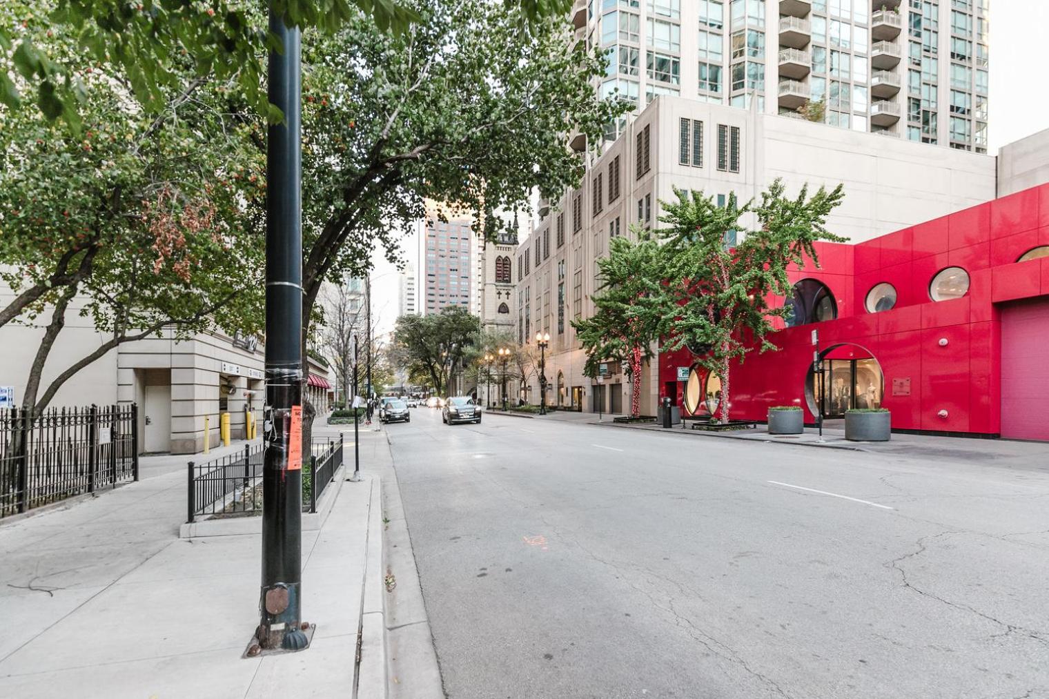 Apartment River N 1br W Gym Wd Nr Mag Mile By Bluegound Chi-127 *