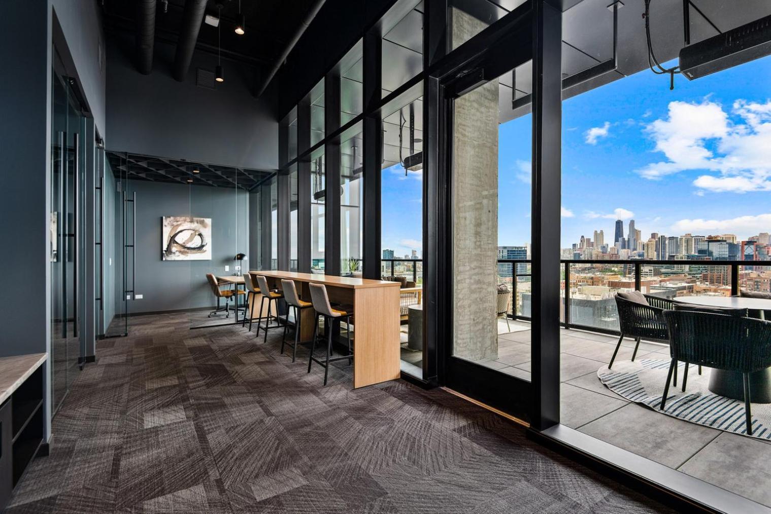 Blueground West Loop Rooftop Pool Gym Chi-1169 Chicago