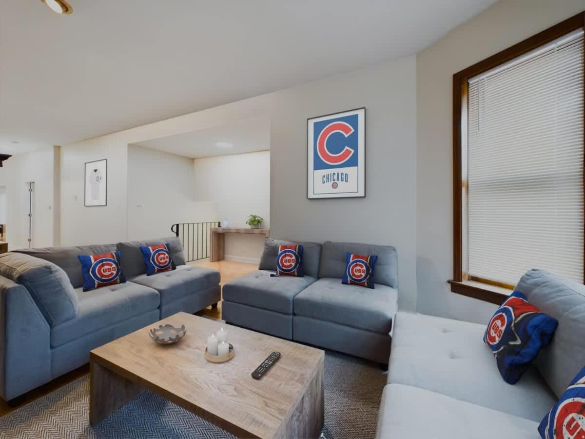 Cubs Clubhouse Retreat Chicago