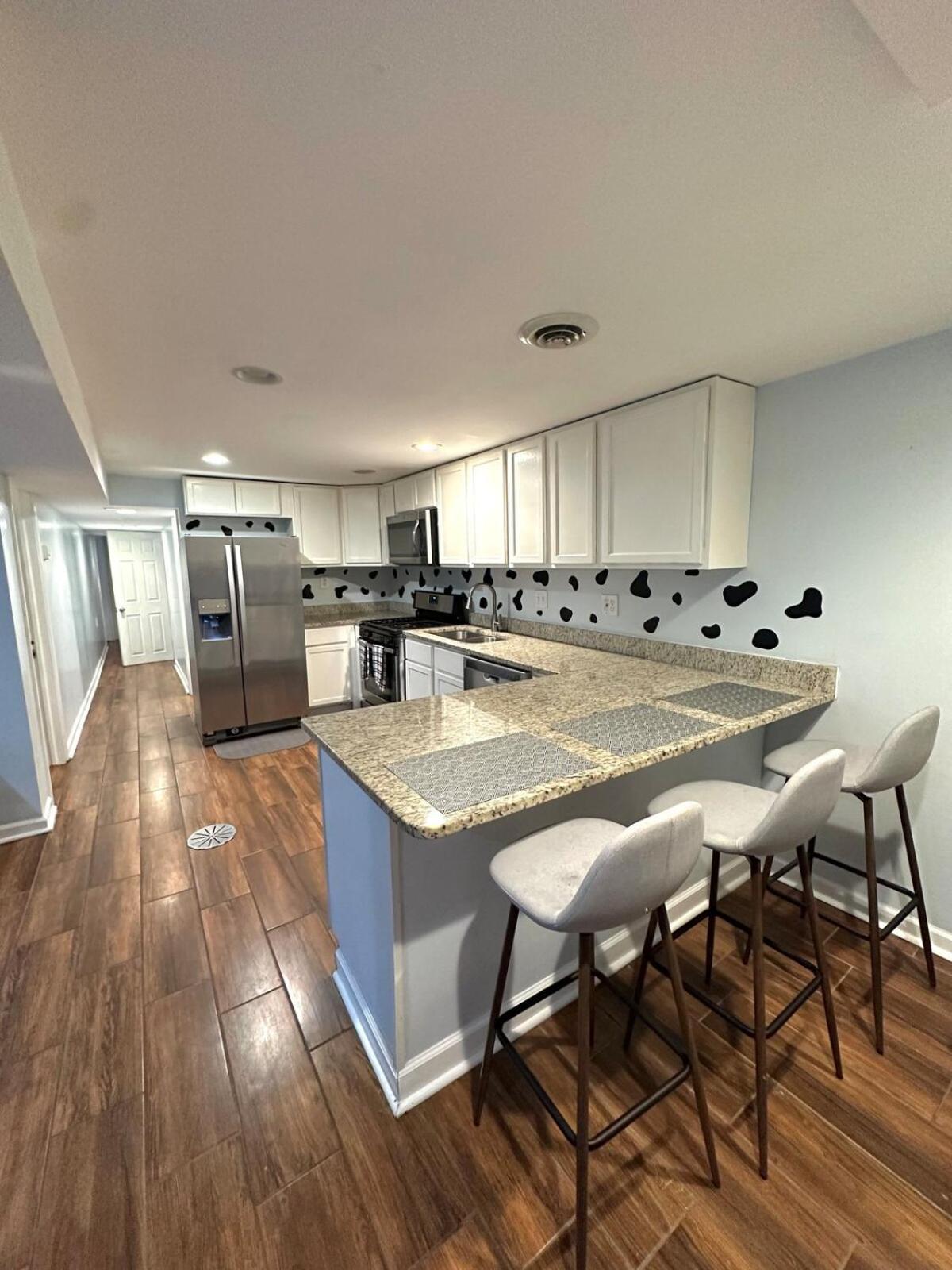& Comfy 2 Bedroom I West Loop I Free Parking O Chicago