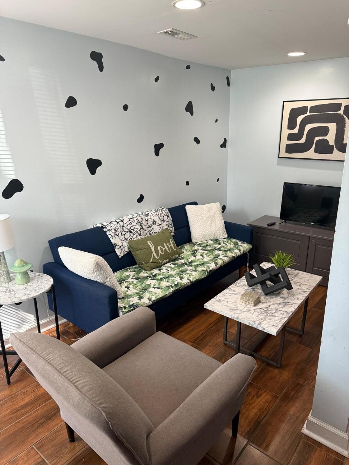 & Comfy 2 Bedroom I West Loop I Free Parking O Apartment Chicago