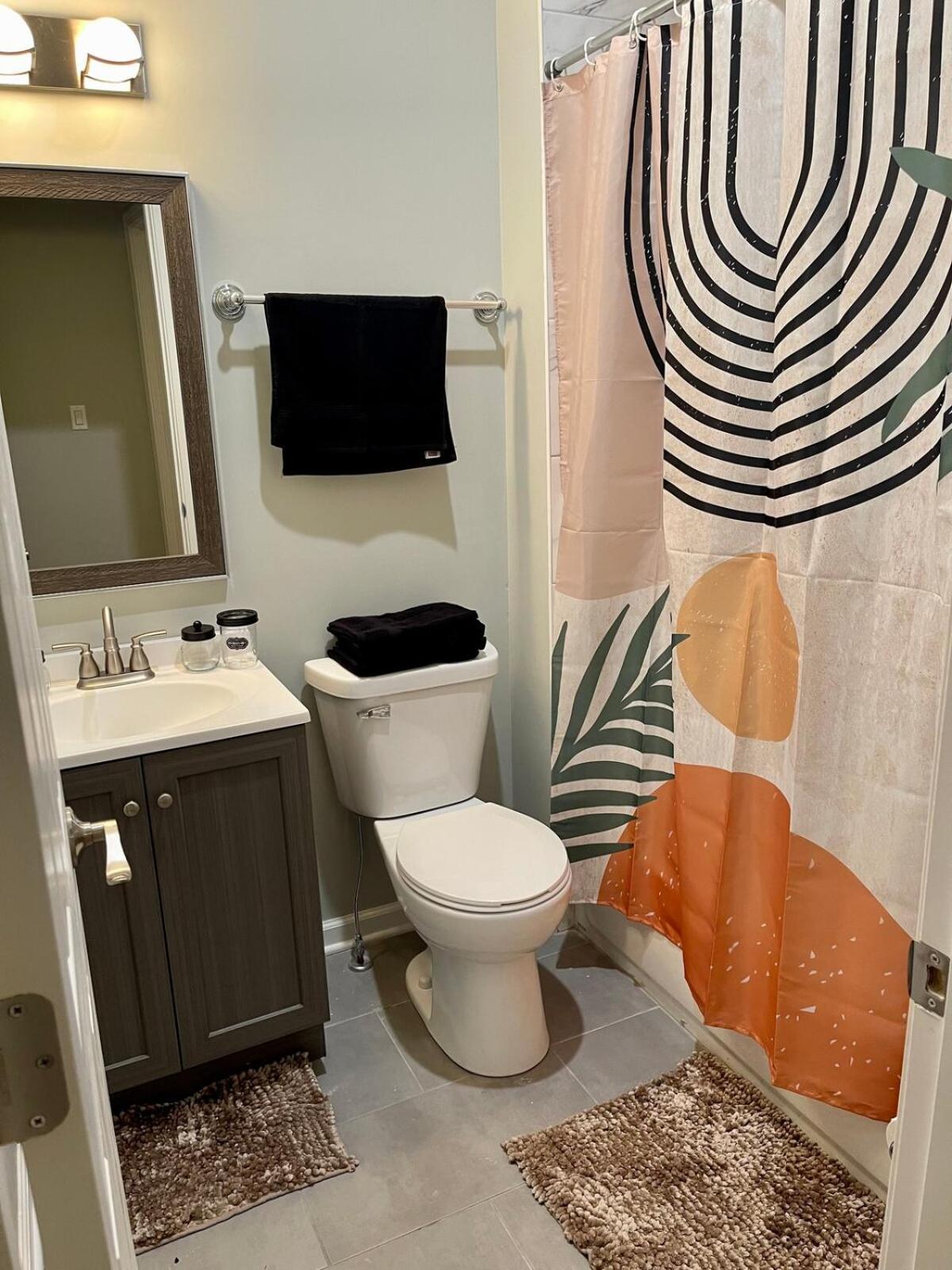 Spacious & Modern 3 Bedroom L Wi-fi L Free Parking L Hyde Park L Appartement Chicago