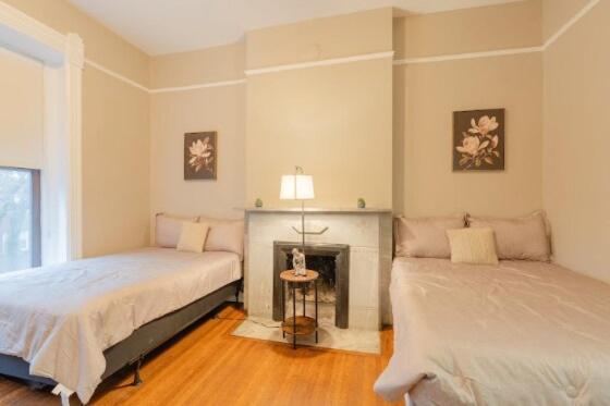 Chic & Cozy 4br In Lakeview Near Wrigley Field Apartment