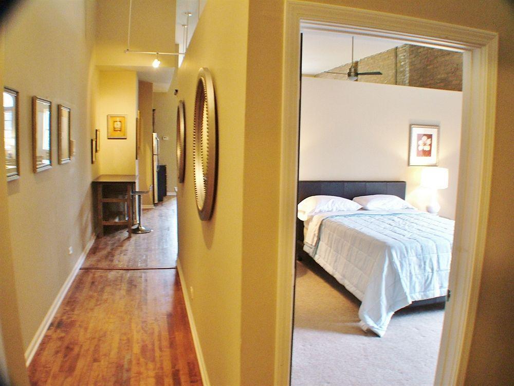 Wicker Park Bathhouse Apartment