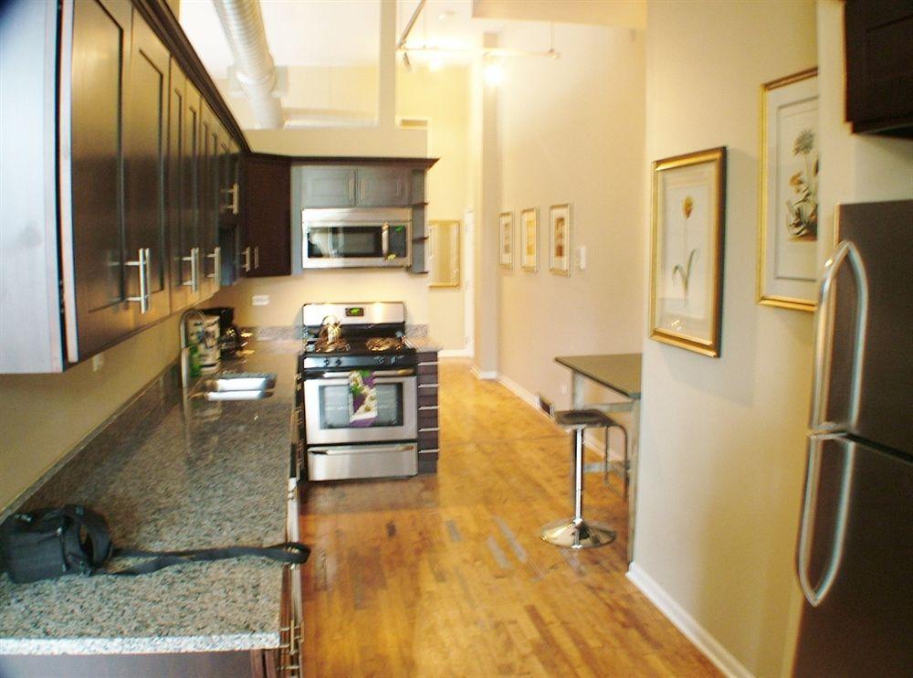 Apartment Wicker Park Bathhouse