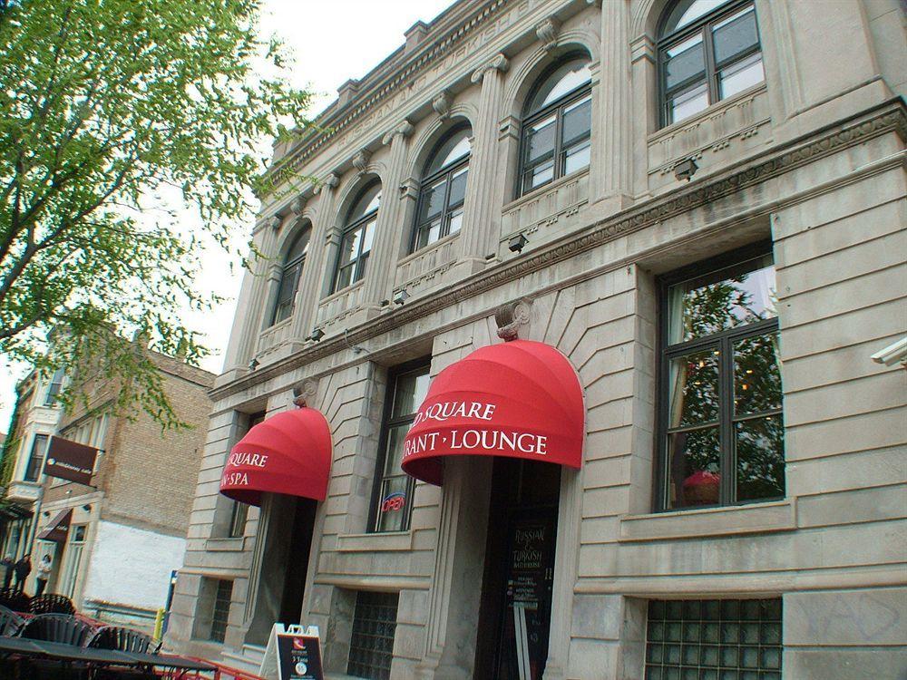Wicker Park Bathhouse Apartment Chicago