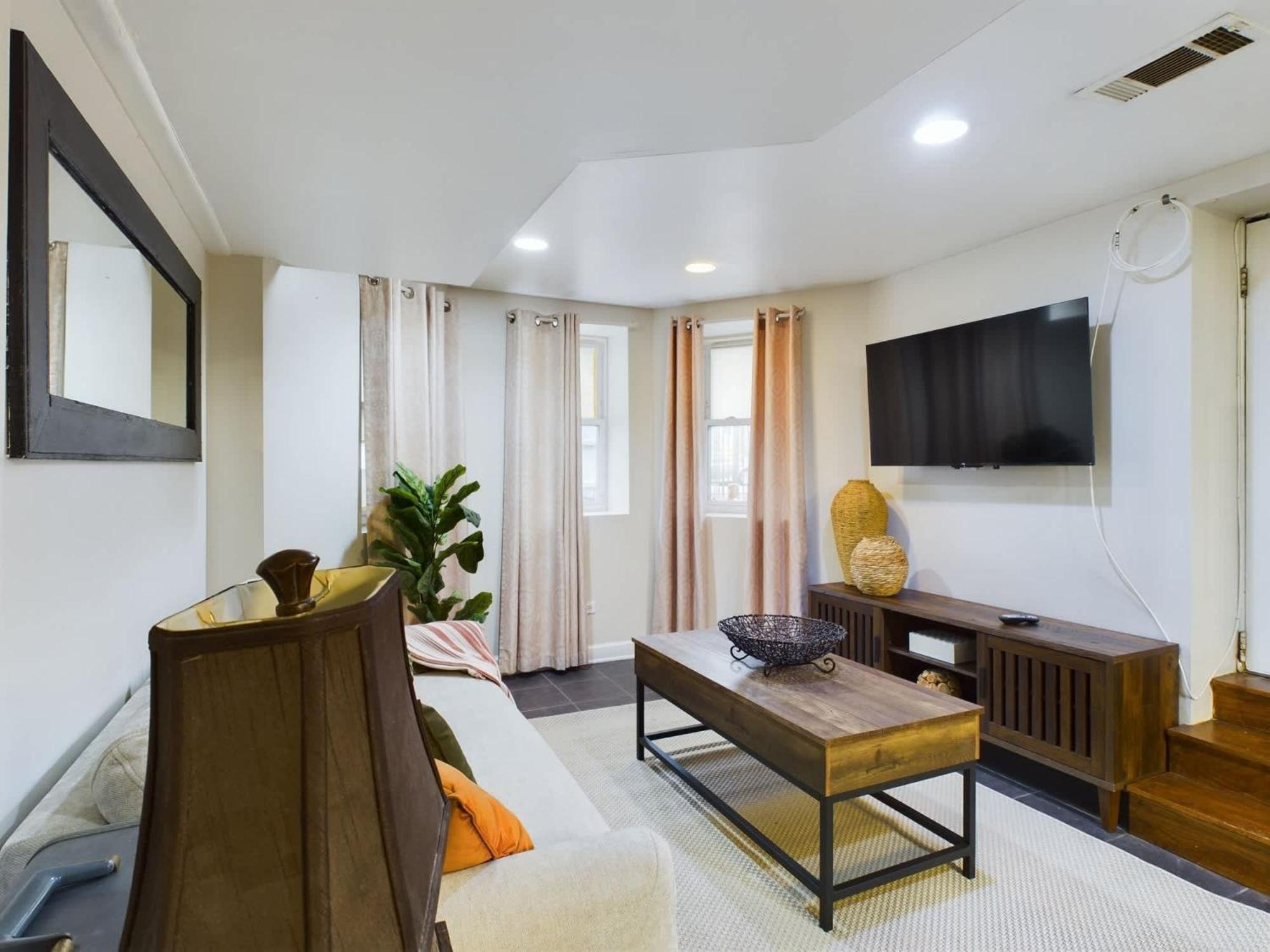 Tuscan Charm In Chicago's Heart Holiday home