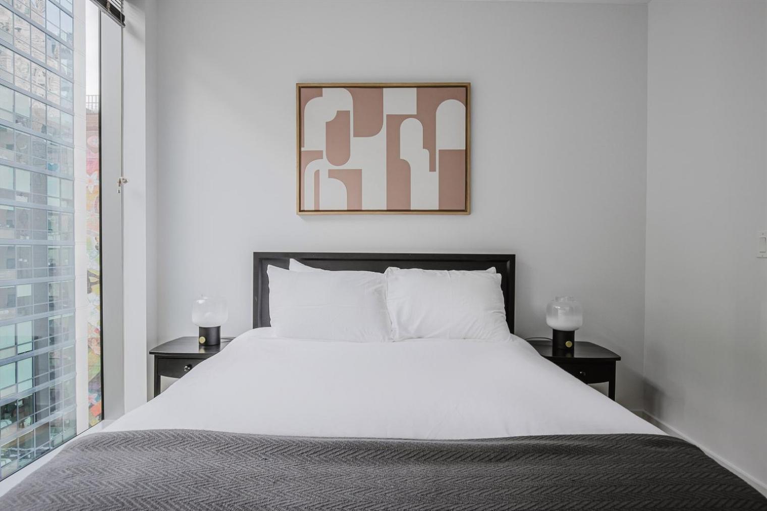 Blueground The Loop Pool Ac Nr Park Chi-1188 *