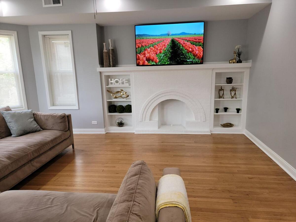 Apartment Beautiful Big 3 Bedroom Quiet Near Downtown