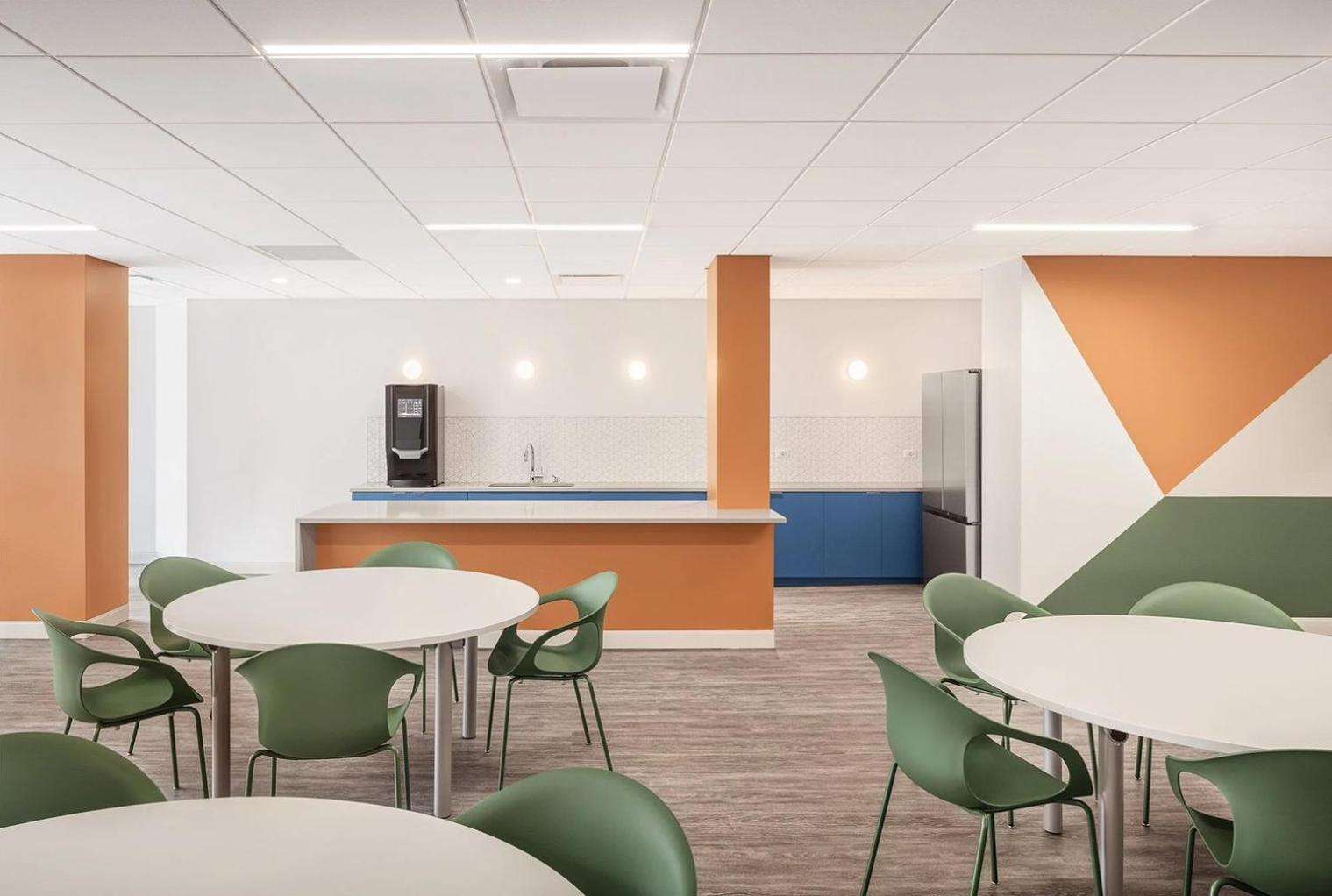 Streeterville W Gym Pool Nr Navy Pier Chi-450 *