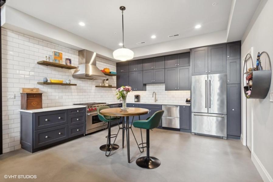 Luxury On North Halsted Apartment *