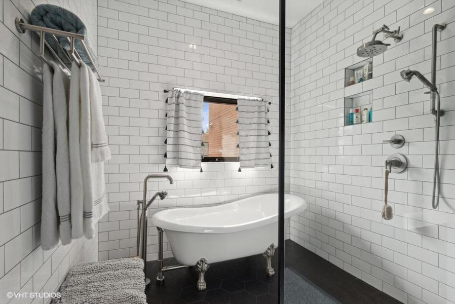 Luxury On North Halsted