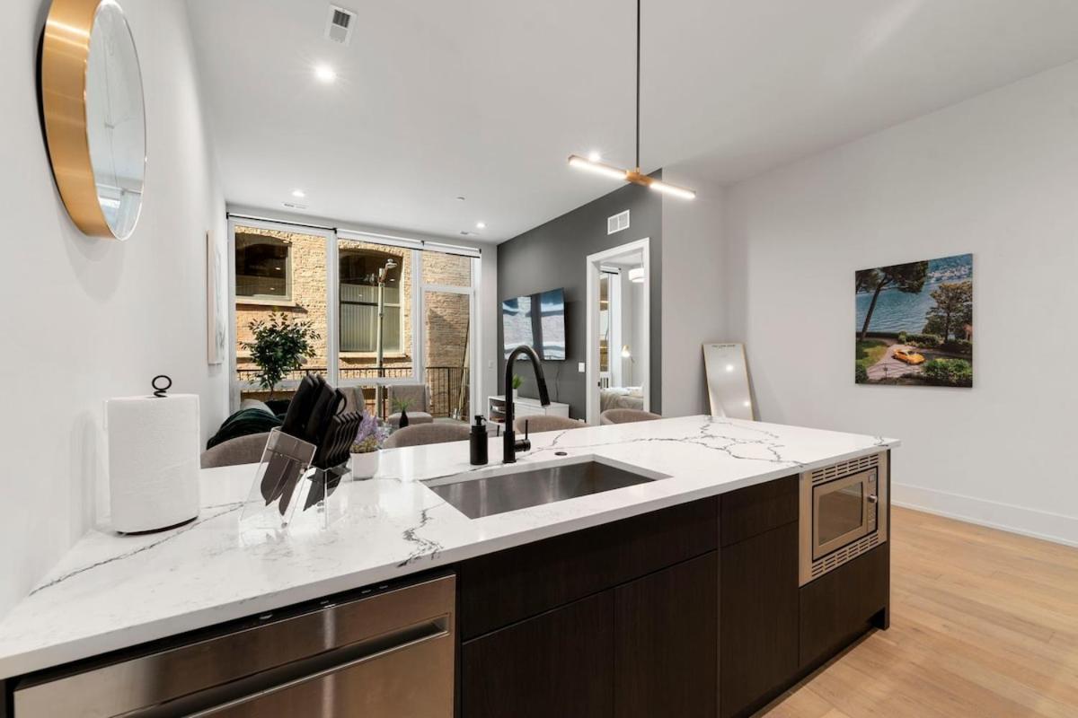 Chic 2br 2ba With Balcony - River North Apartamento Chicago