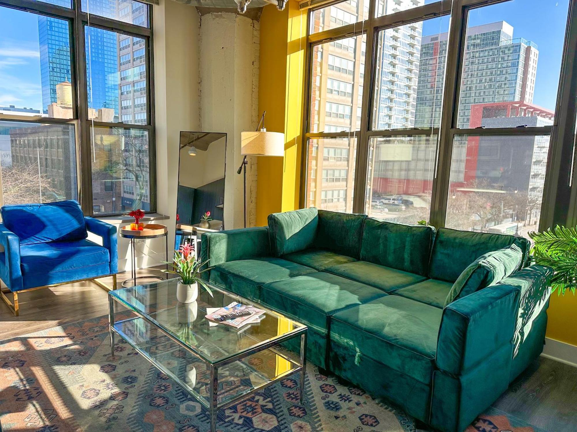 Apartamento Bright 2Br Luxury Corner Suite With Optional Parking Sleeps 6 Guests Near Mccormick Place And Soldier Field *