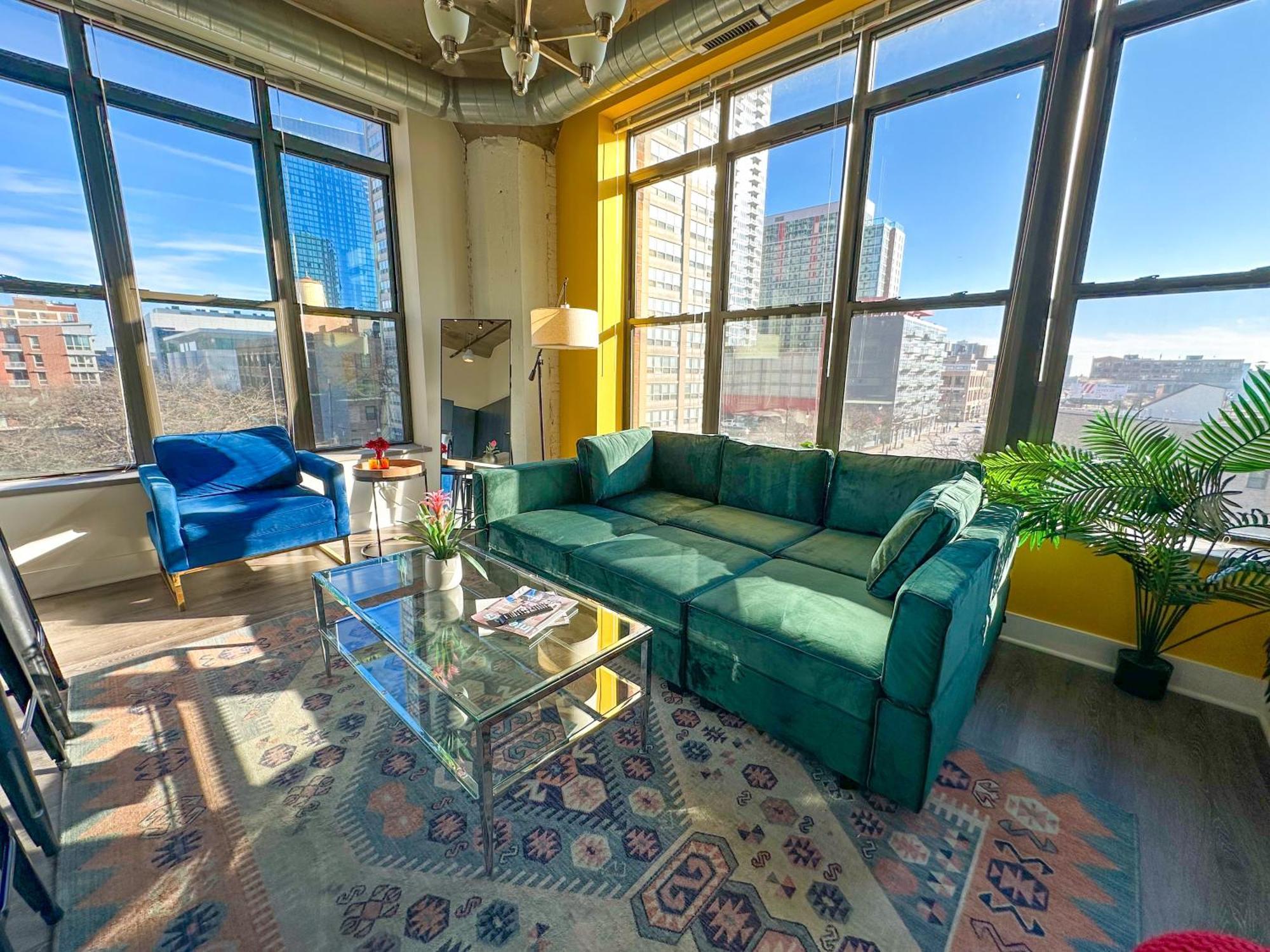 Apartamento Bright 2Br Luxury Corner Suite With Optional Parking Sleeps 6 Guests Near Mccormick Place And Soldier Field Chicago