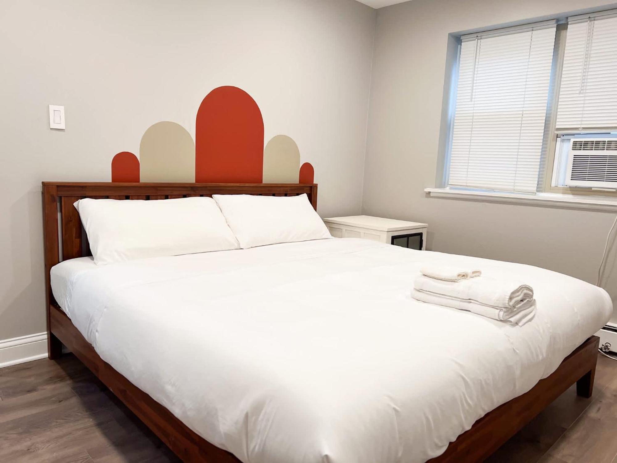 Stylish Sleeps 6 1 Free Parking Apartment Chicago