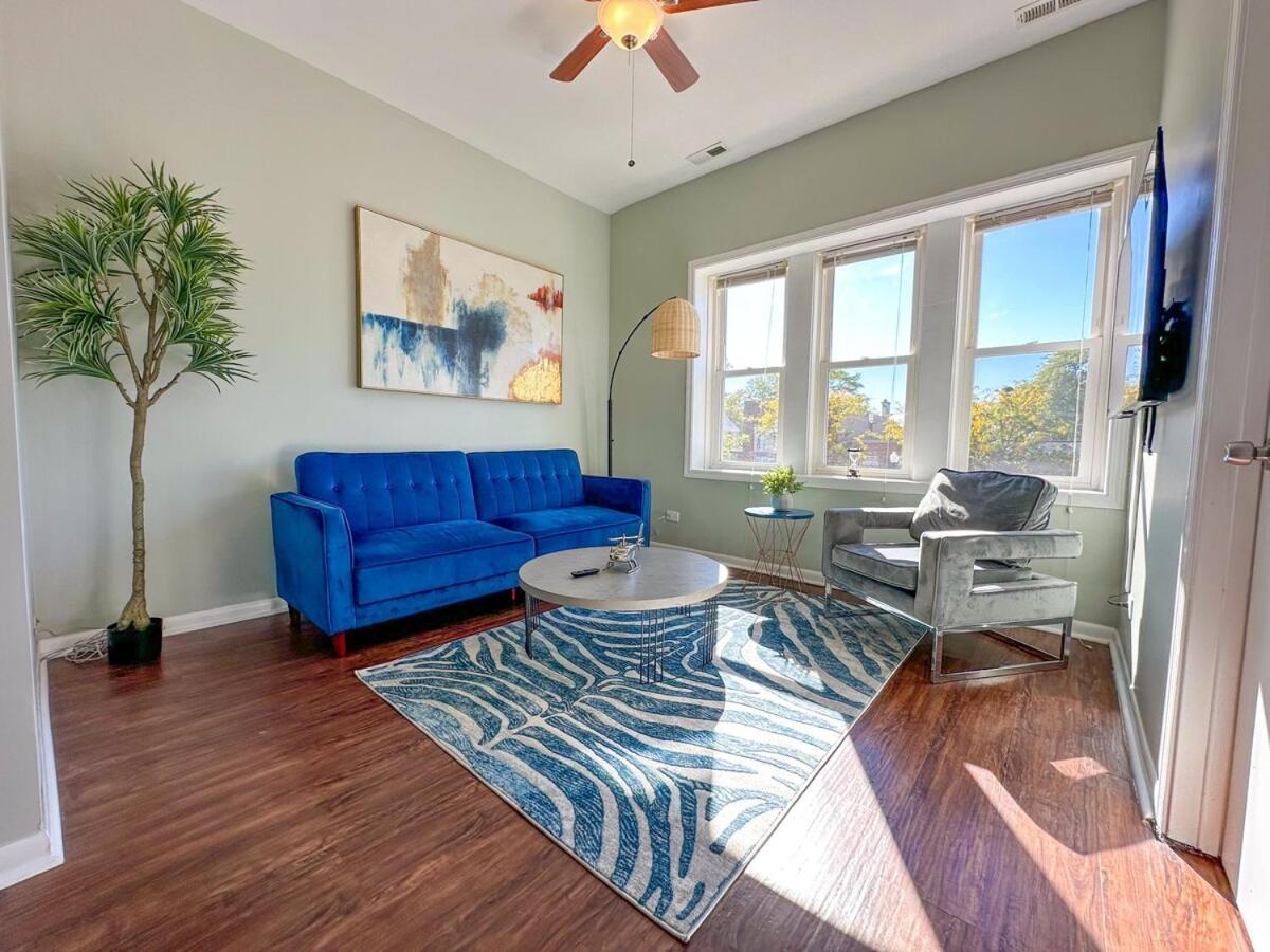 Apartment Spacious 2br Family Oasis Irving Park 1w Sleeps 6 Chicago