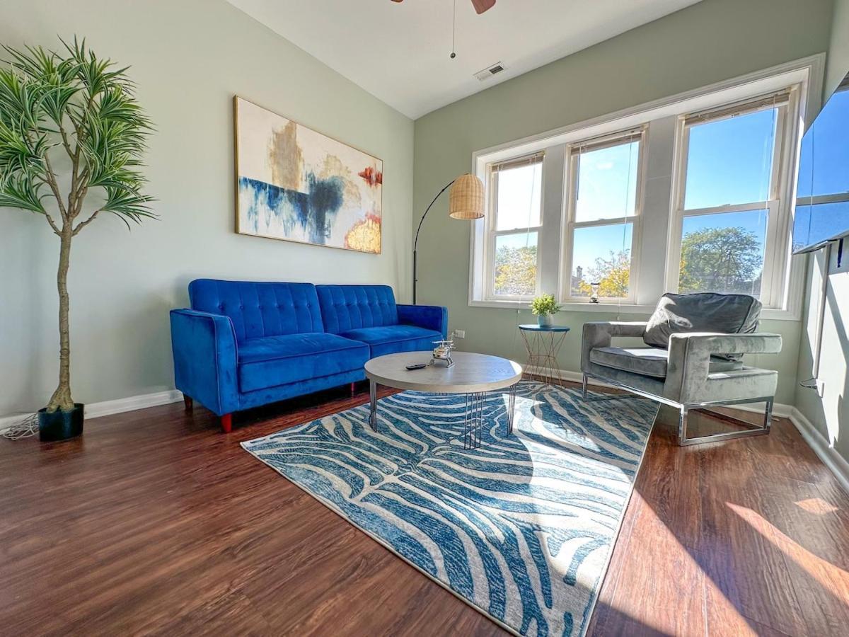 Spacious 2br Family Oasis Irving Park 1w Sleeps 6 * Chicago
