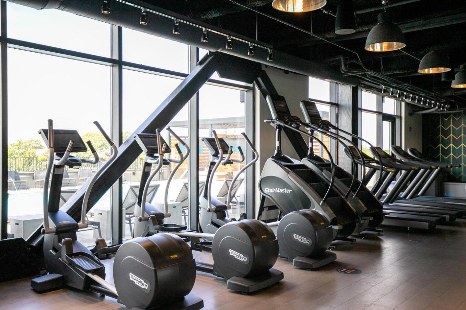 Apartment Logan Square 2br W Pool Lounge Gym Nr L Chi-869 *