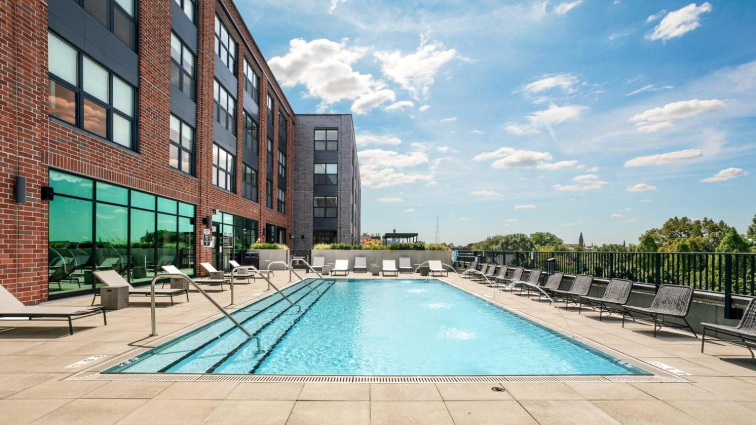 Apartment Logan Square 2br W Pool Lounge Gym Nr L Chi-869