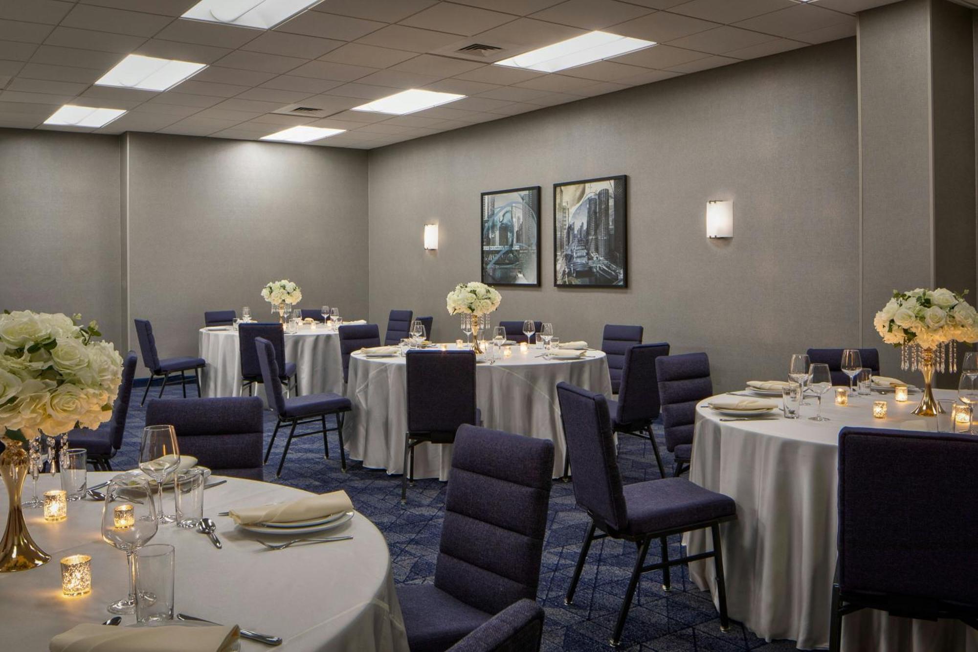 Hotel Courtyard By Marriott Downtown/river North Chicago