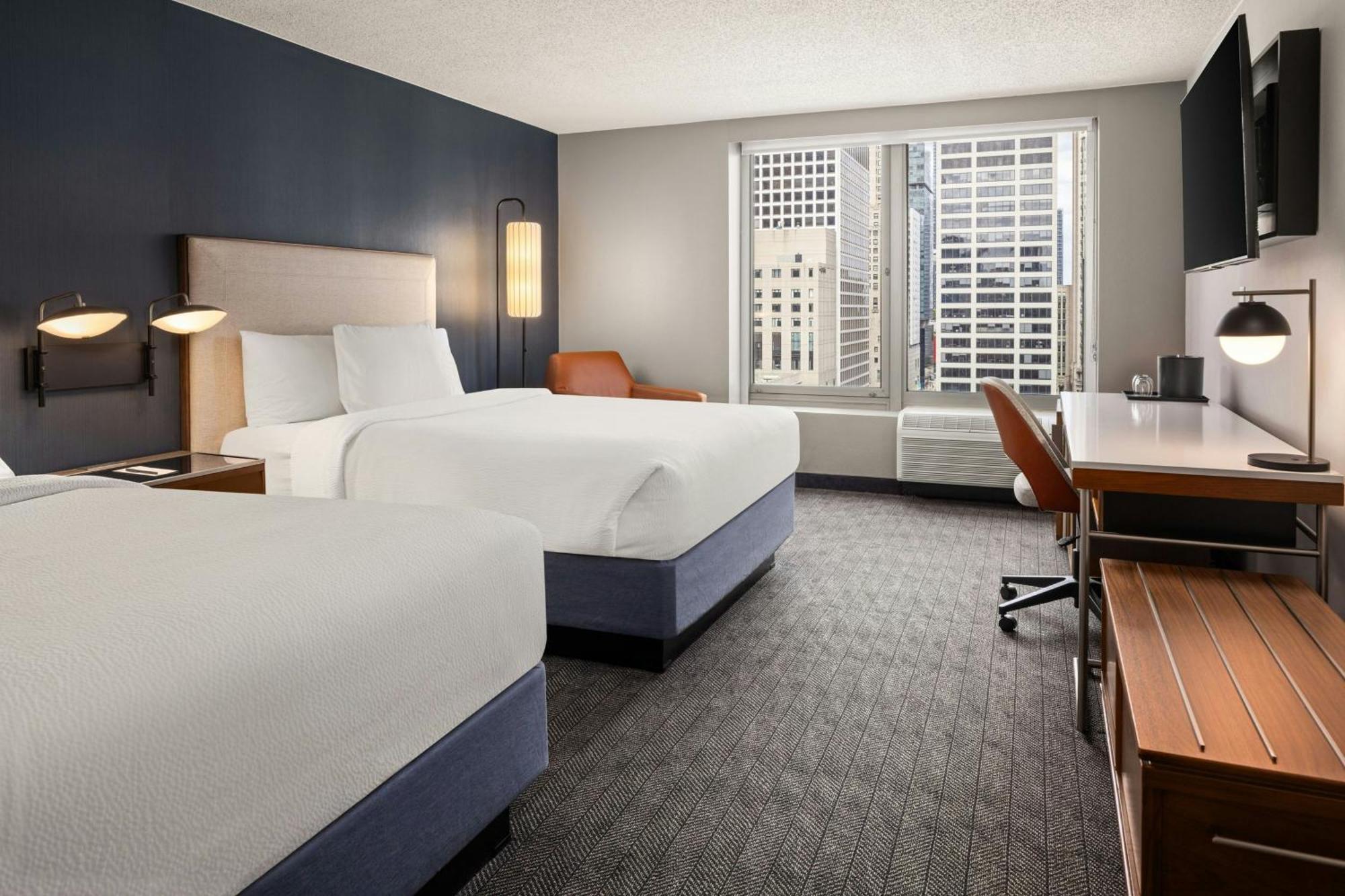 Hotel Courtyard By Marriott Downtown/river North 3*