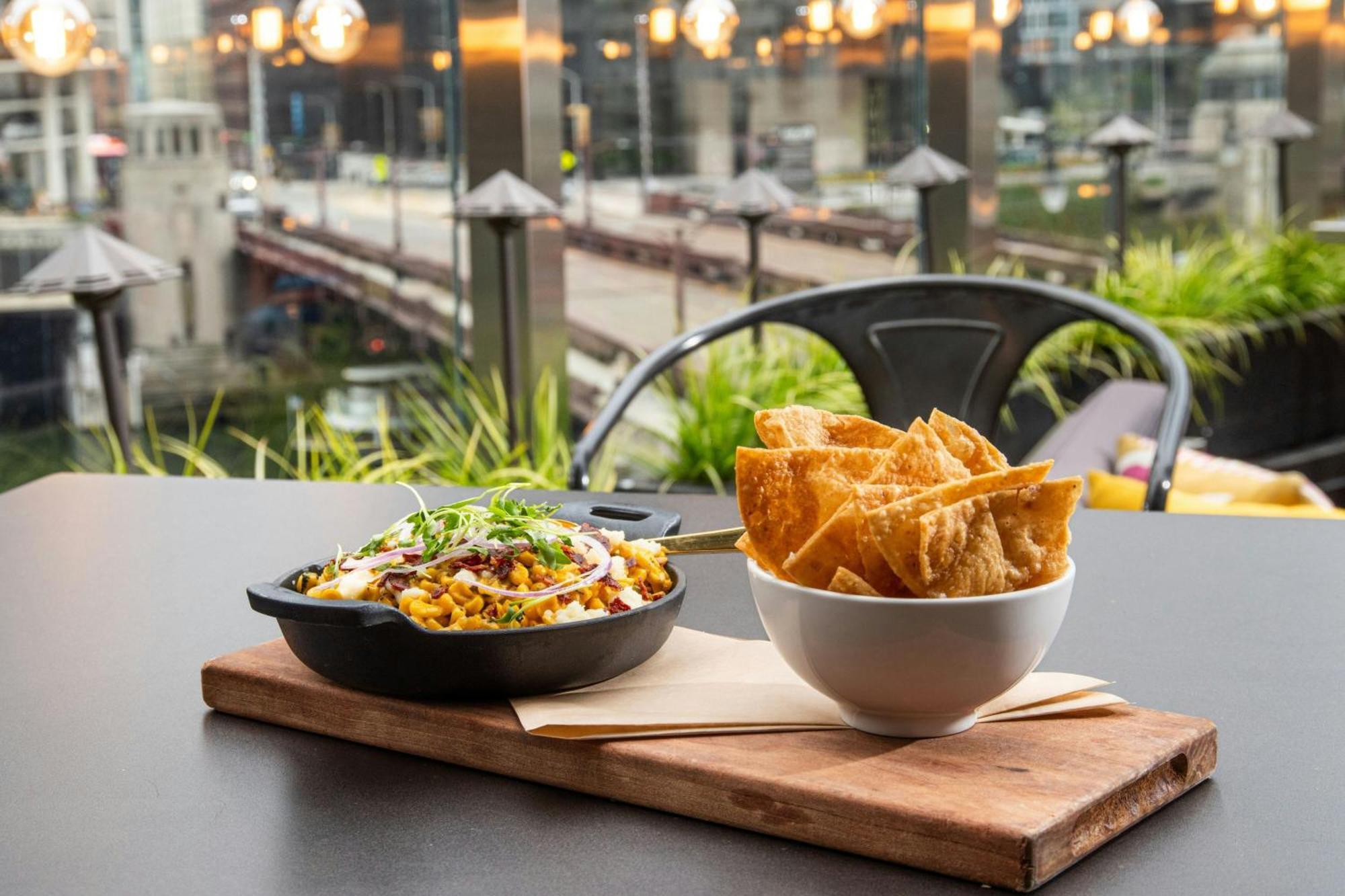 Renaissance Downtown