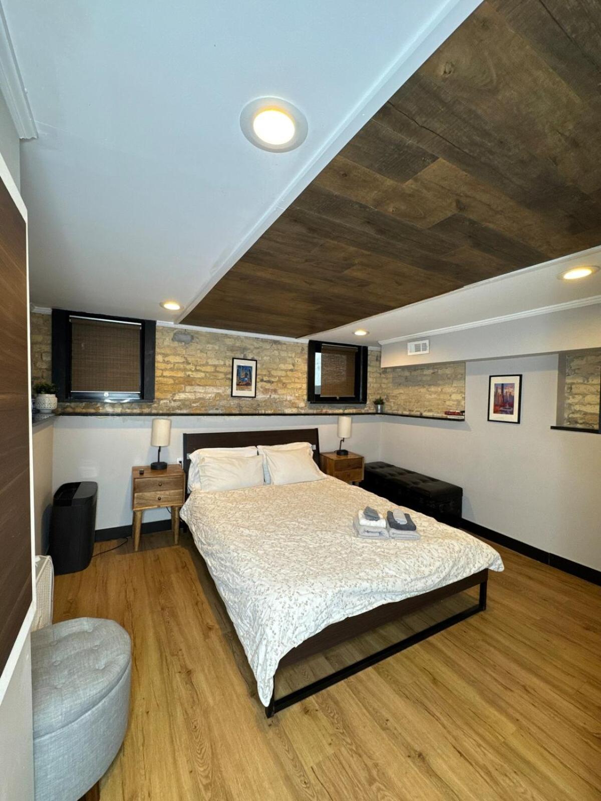 Apartment Modern In Lincoln Park Chicago
