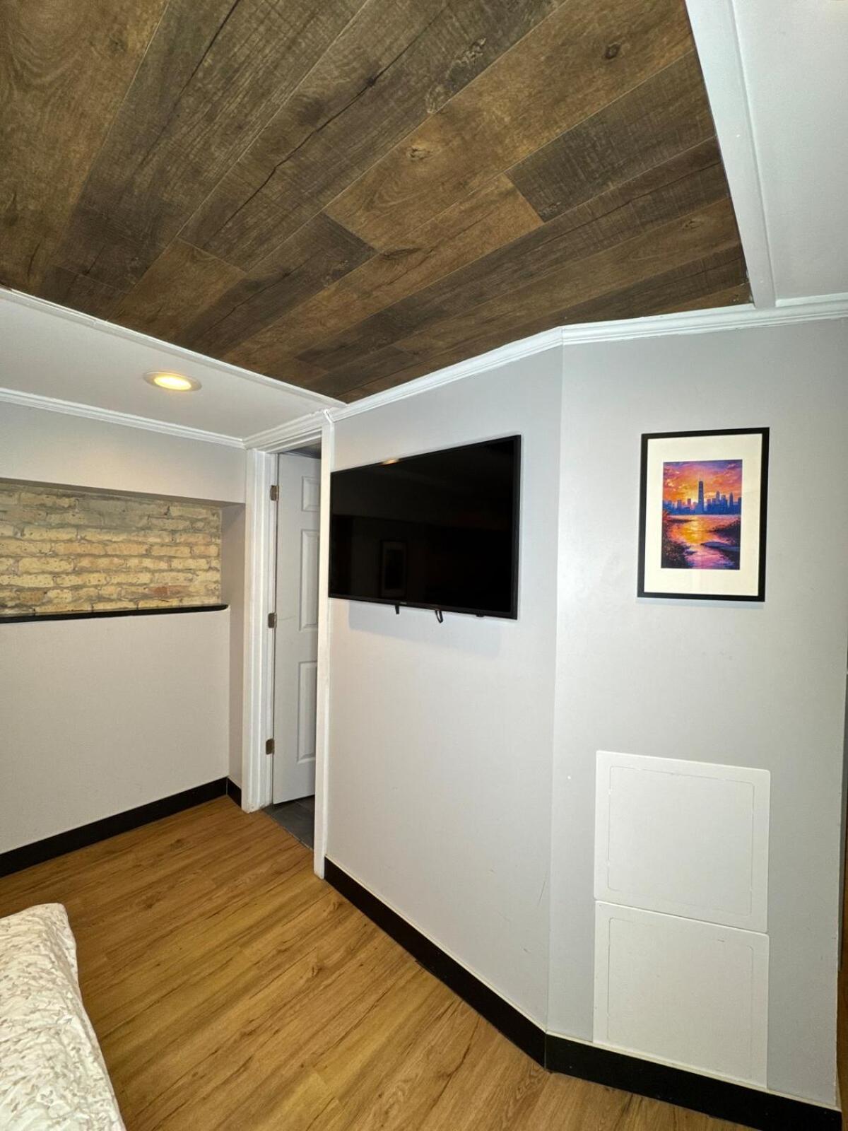 Modern In Lincoln Park
