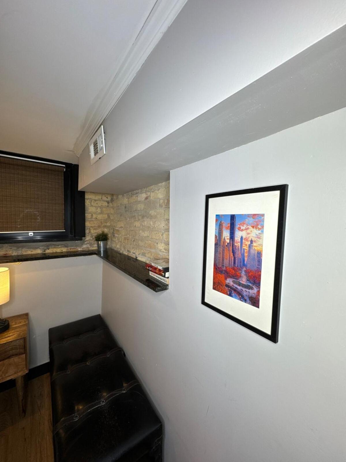 Apartment Modern In Lincoln Park *