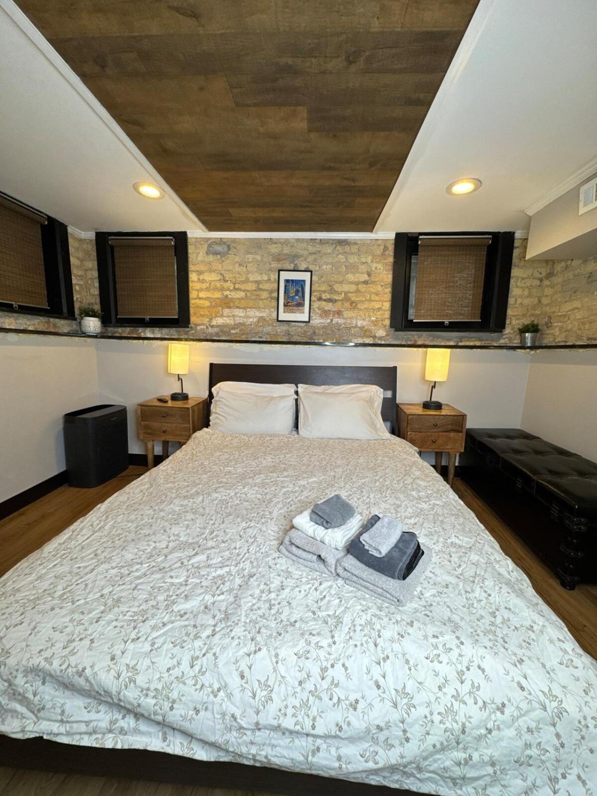 Apartment Modern In Lincoln Park Chicago
