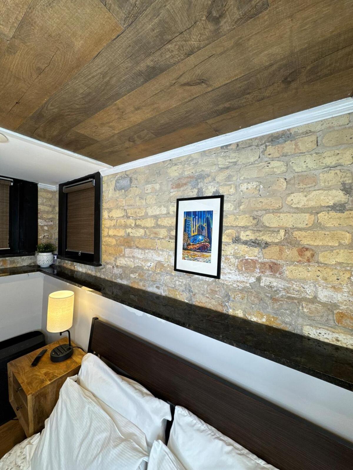 Modern In Lincoln Park * Chicago