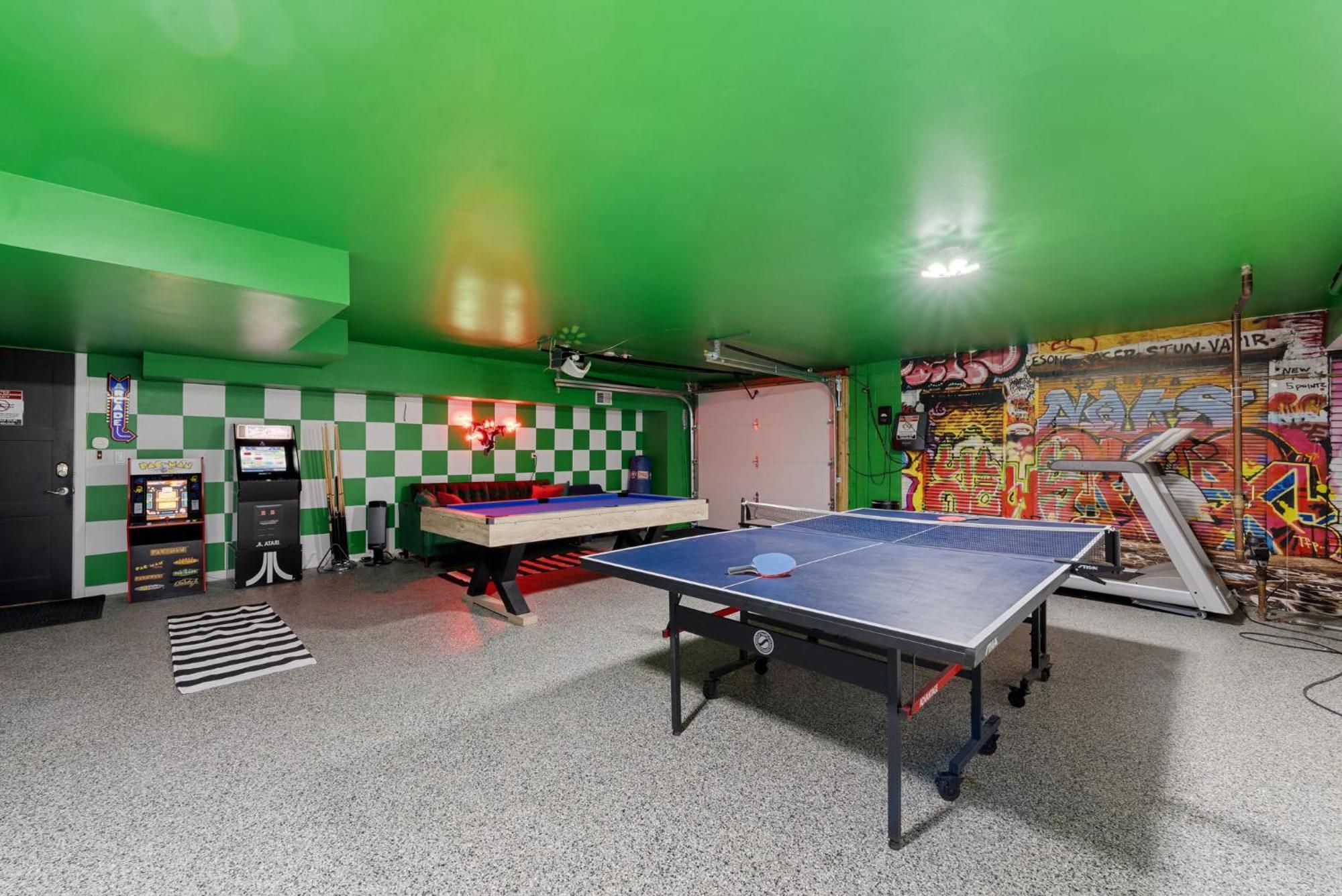 5br 5ba Architectural Estate-theatre Gym Rooftop * Chicago