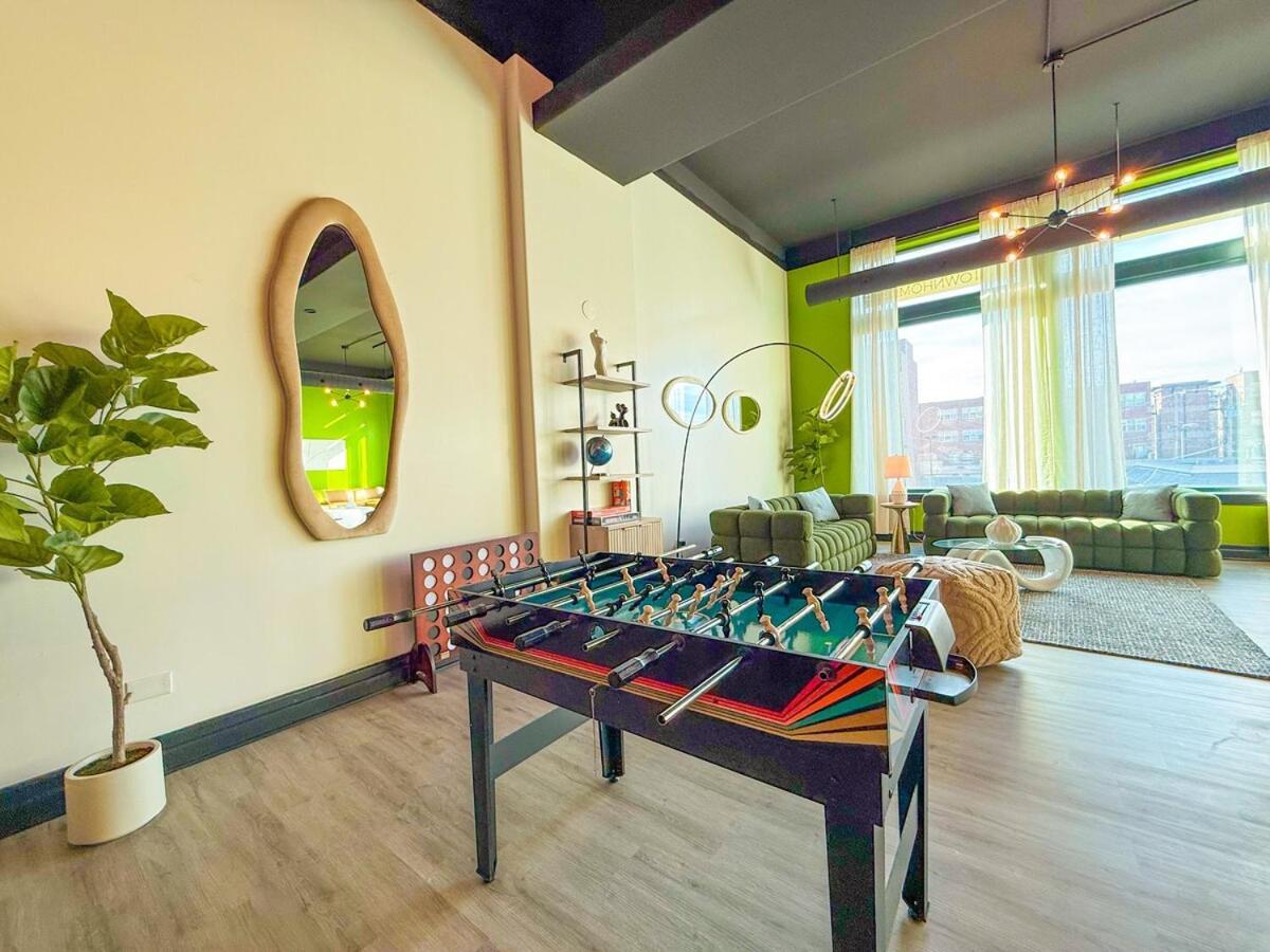 Apartment Spacious 6br Good For Groups And Sleeps 12 Near Chinatown, Mccormick & Lakefront