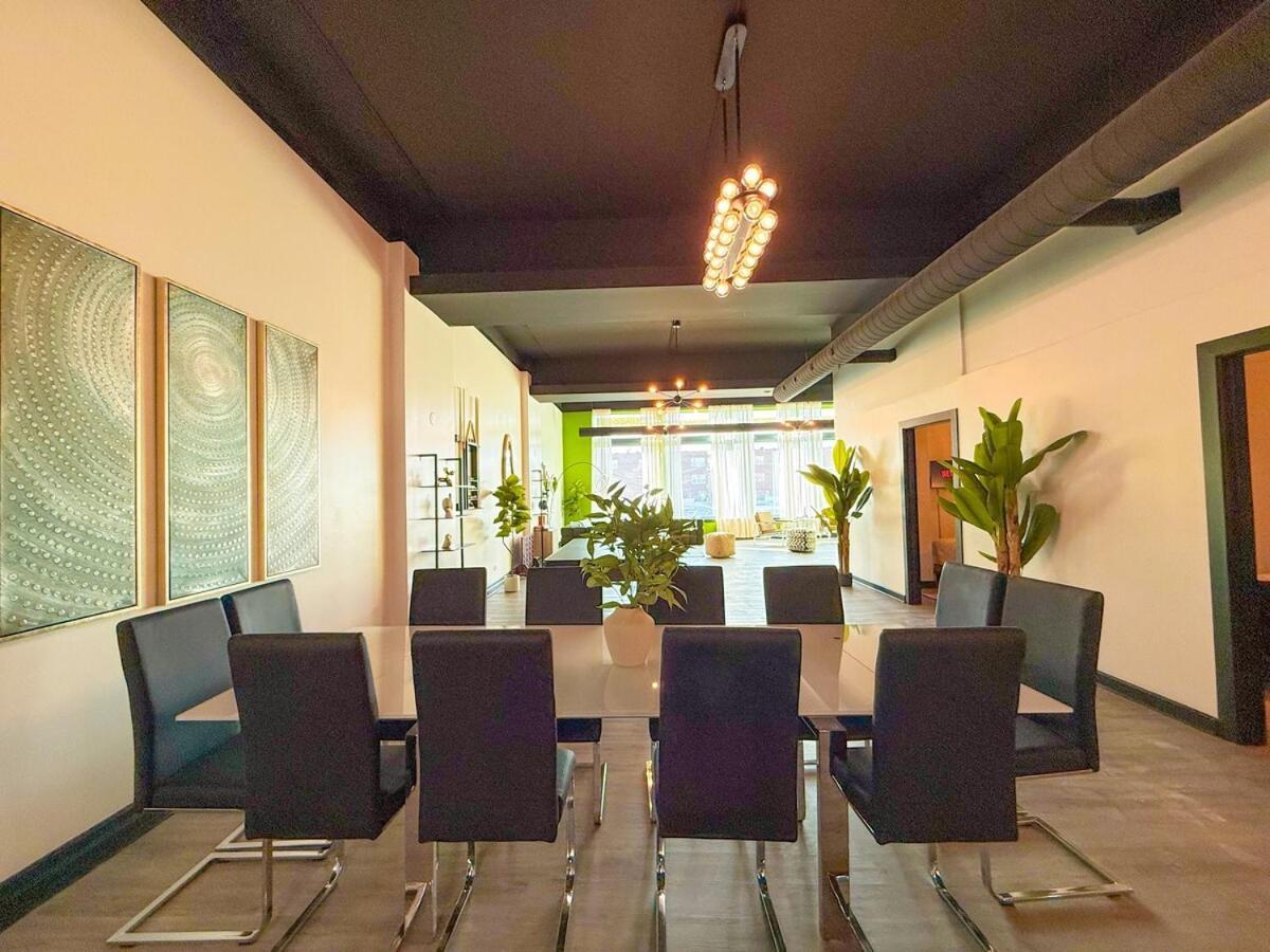 Spacious 6br Good For Groups And Sleeps 12 Near Chinatown, Mccormick & Lakefront *