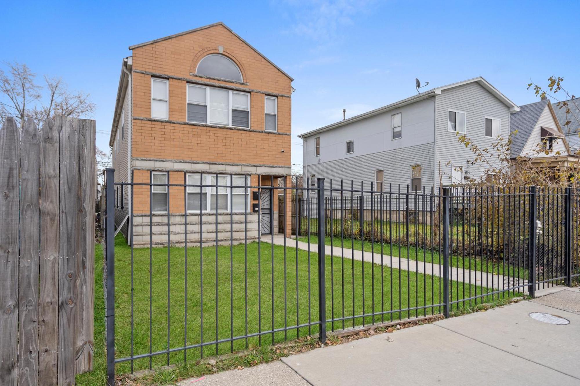 420 Lofty Apt, Laundry, A Block Frm Cta *