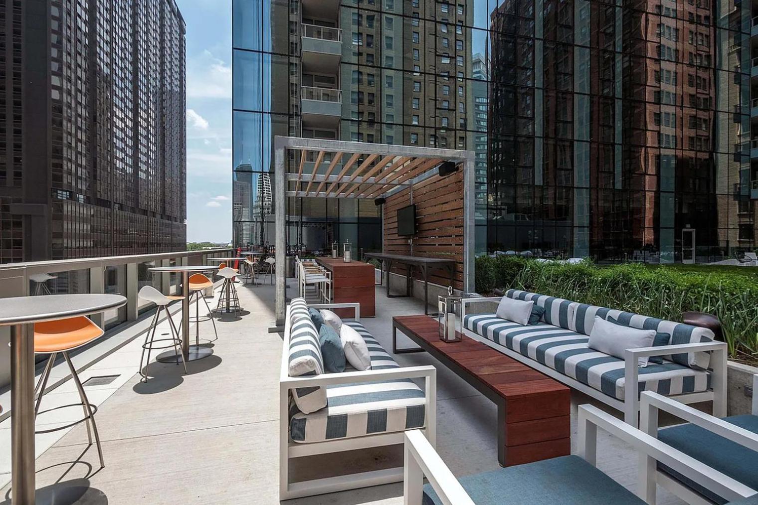 Loop 1br W Gym Pool Wd Nr Millennium Park Chi-227 *