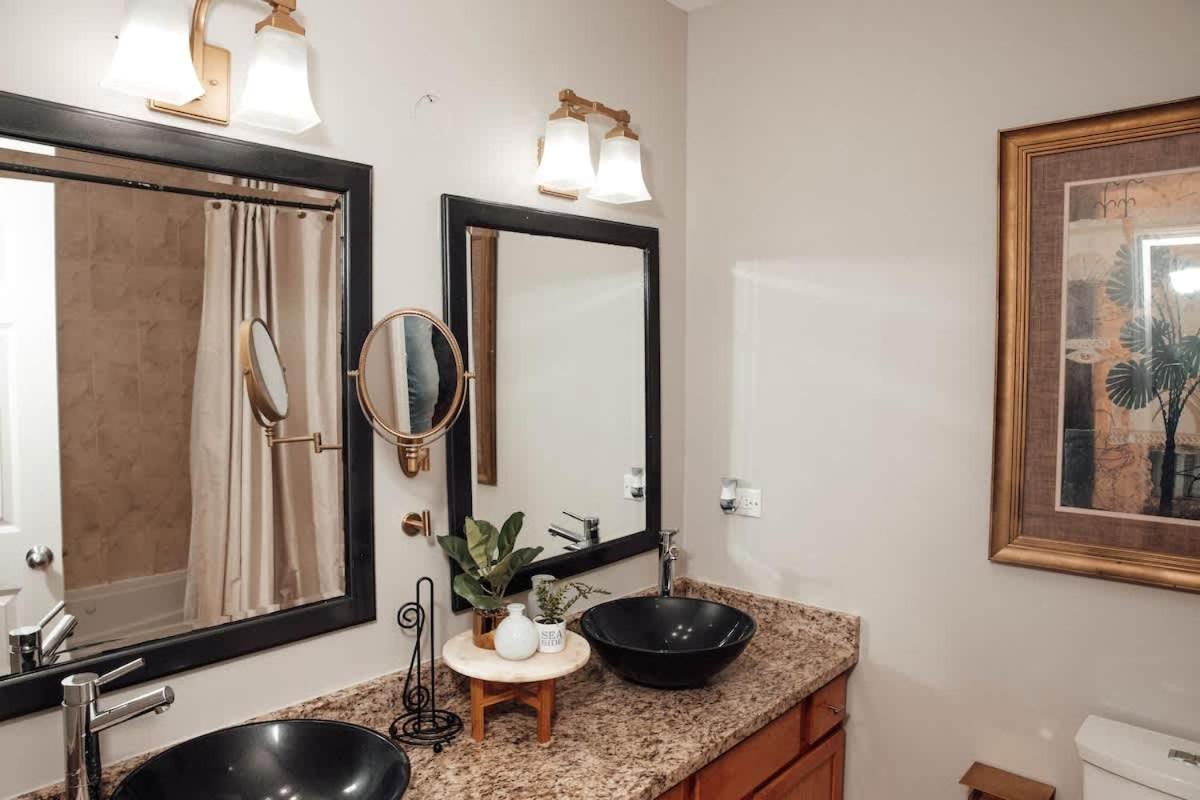 Apartment Modern & Spacious Stay By Northwestern Hospital Bronzeville Chicago