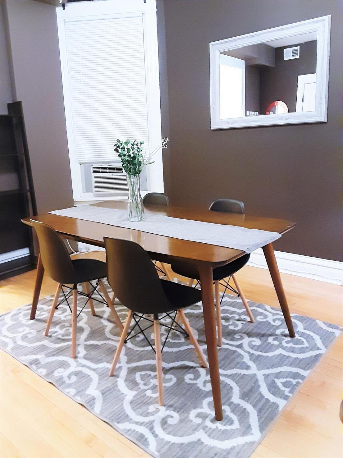 The Roscoe Village Appartement