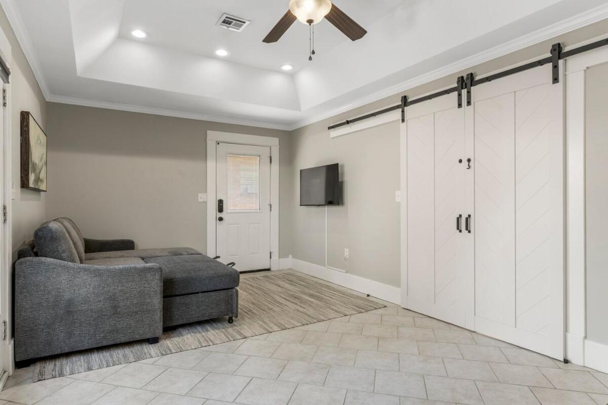 Main House At Cherry Street 4bdr