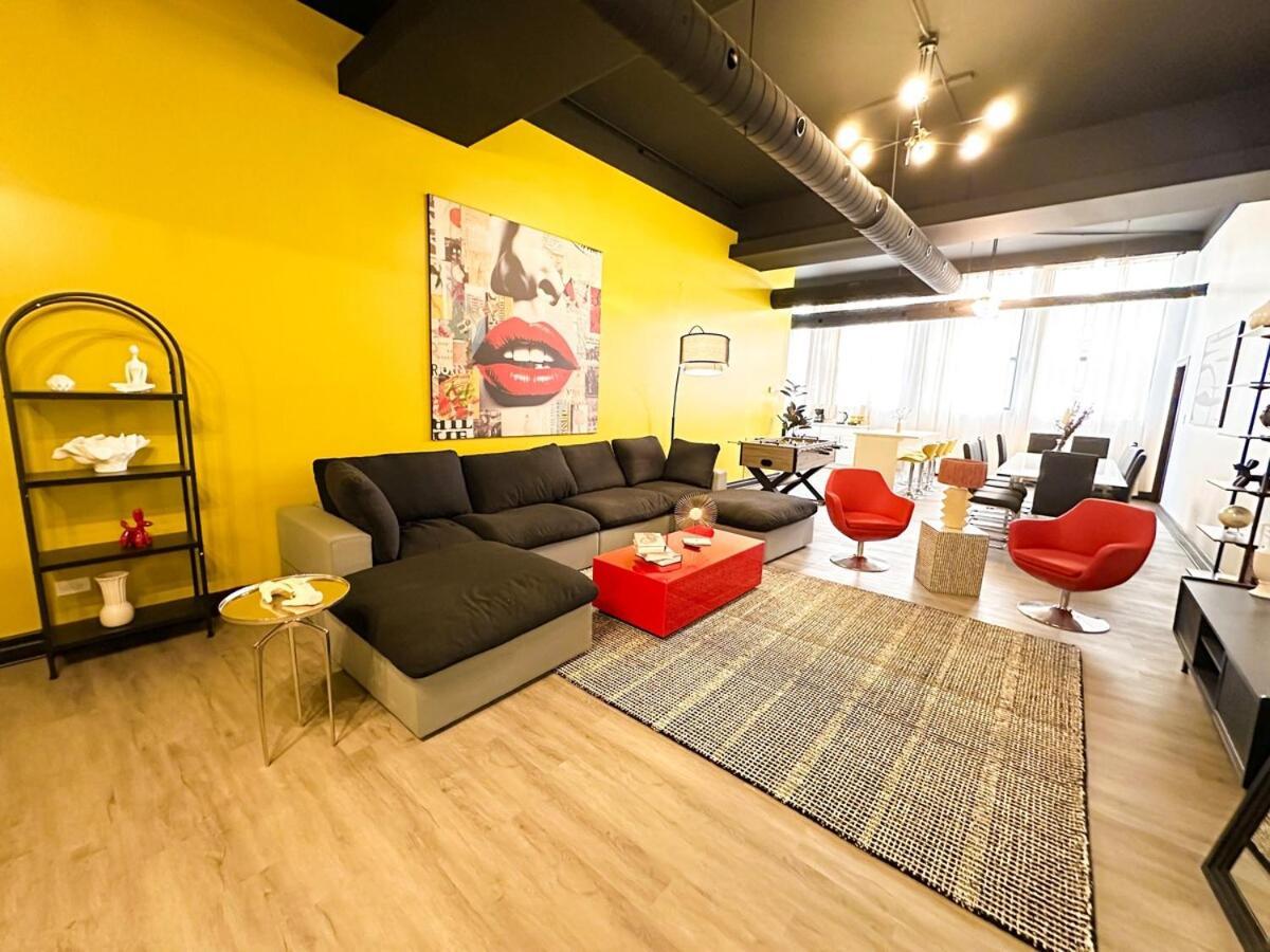 Luxury 6br Perfect For Group Sleeps 12 Near Chinatown, Mccormick Place, Soldier Field And Of Illinois * Chicago